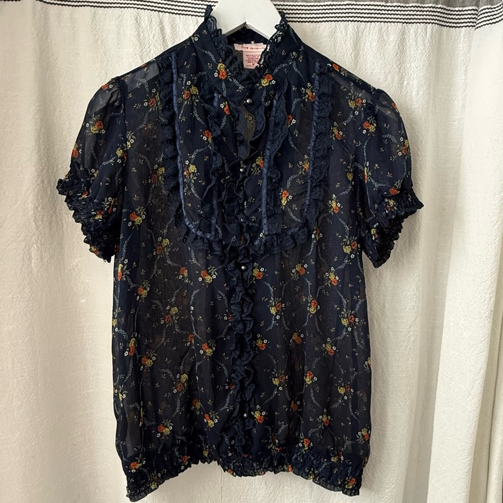FIRE Los Angeles Ditzy Floral Ruffle Blouse sz M